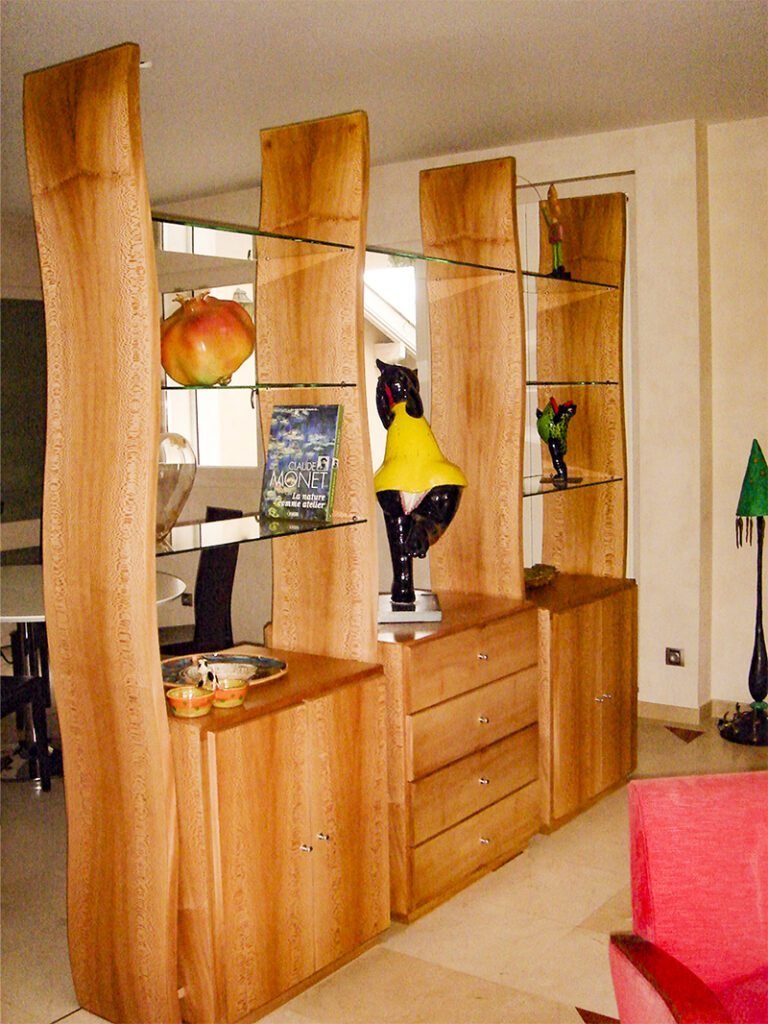 Mobilier sur mesure : bibliothèque en chêne