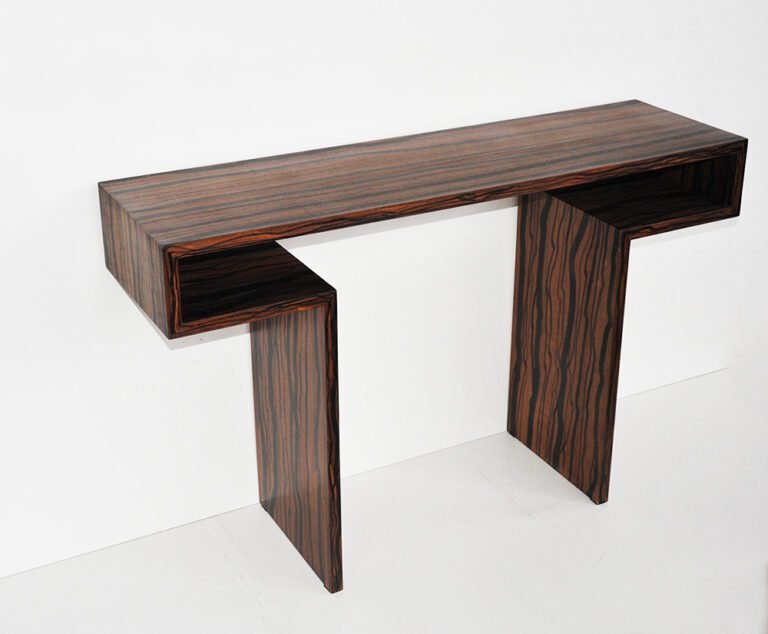 Mobilier sur mesure : console ébène massif