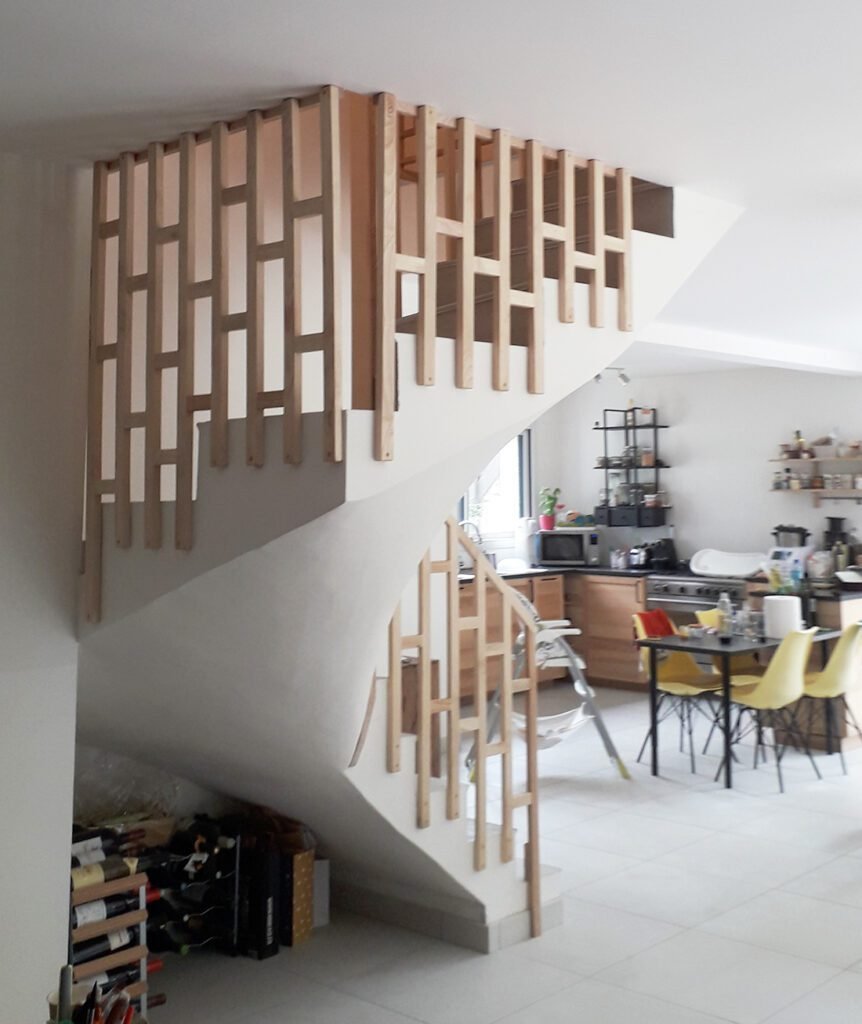 Mobilier sur mesure : escalier chêne massif