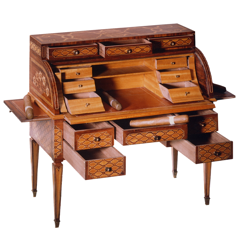Bureau cylindre en miniature ouvert